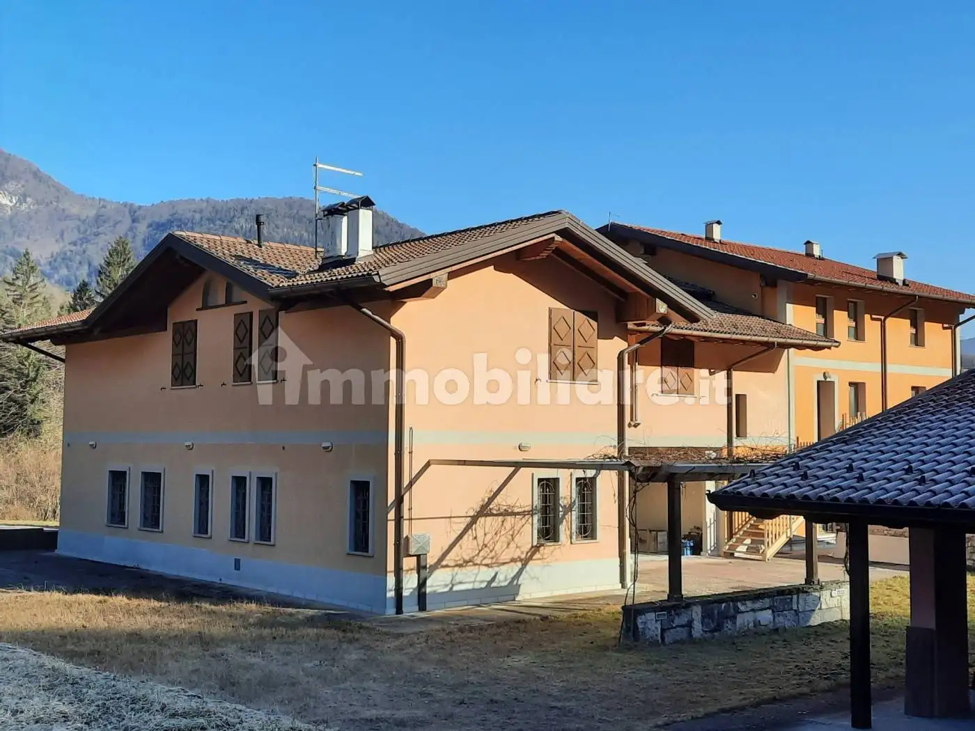 Villa in vendita a Socchieve