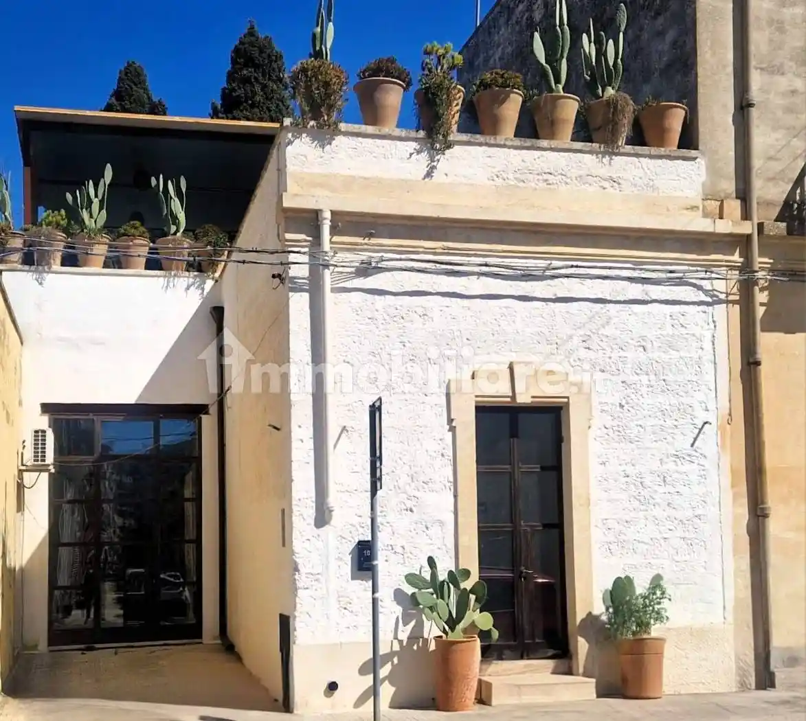 Casa indipendente in vendita a Lecce