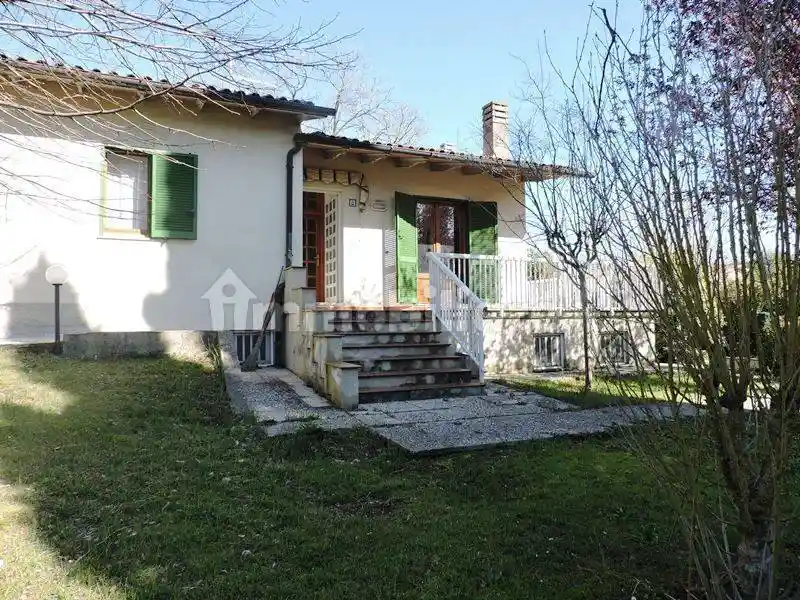 Villa in vendita a Sarteano