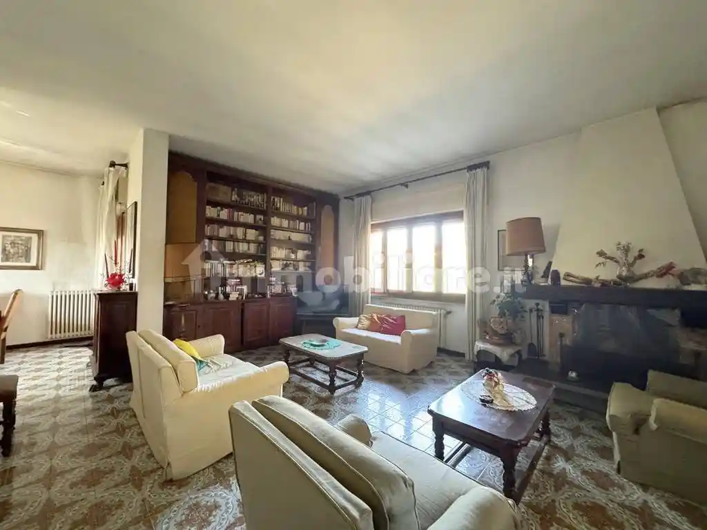 Villa in vendita a Viareggio