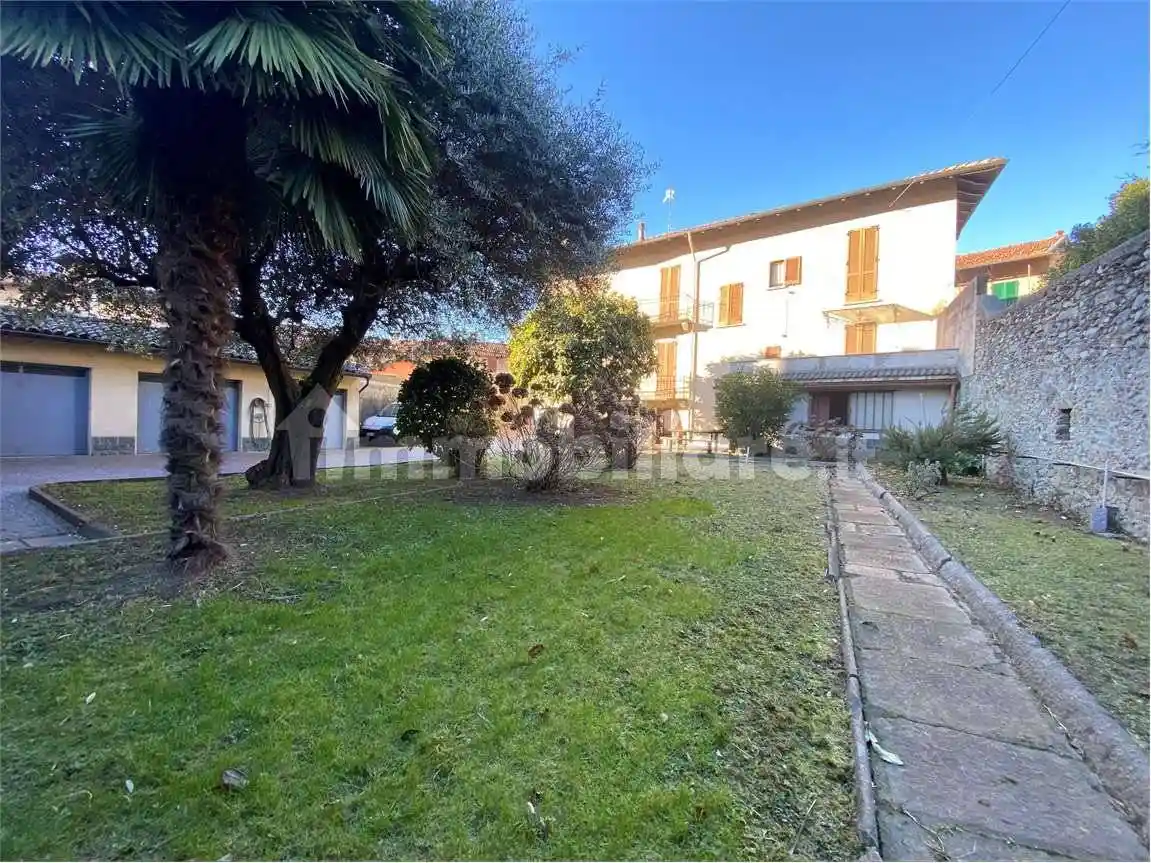 Casa indipendente in vendita a Verbania