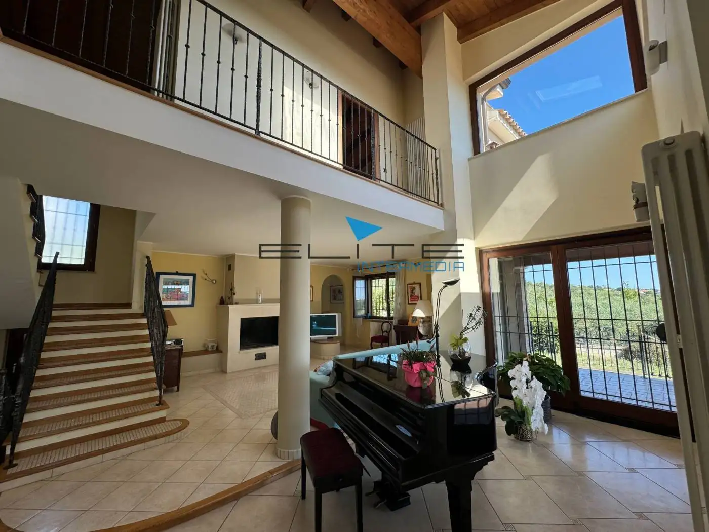 Villa in vendita a Torrevecchia Teatina