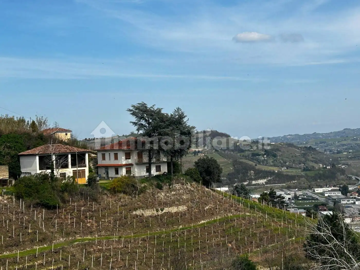 Villa in vendita a Santo Stefano Belbo