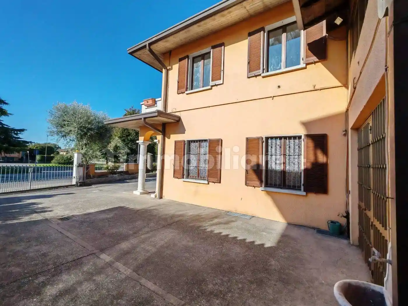 Villa in vendita a Bagnolo Mella