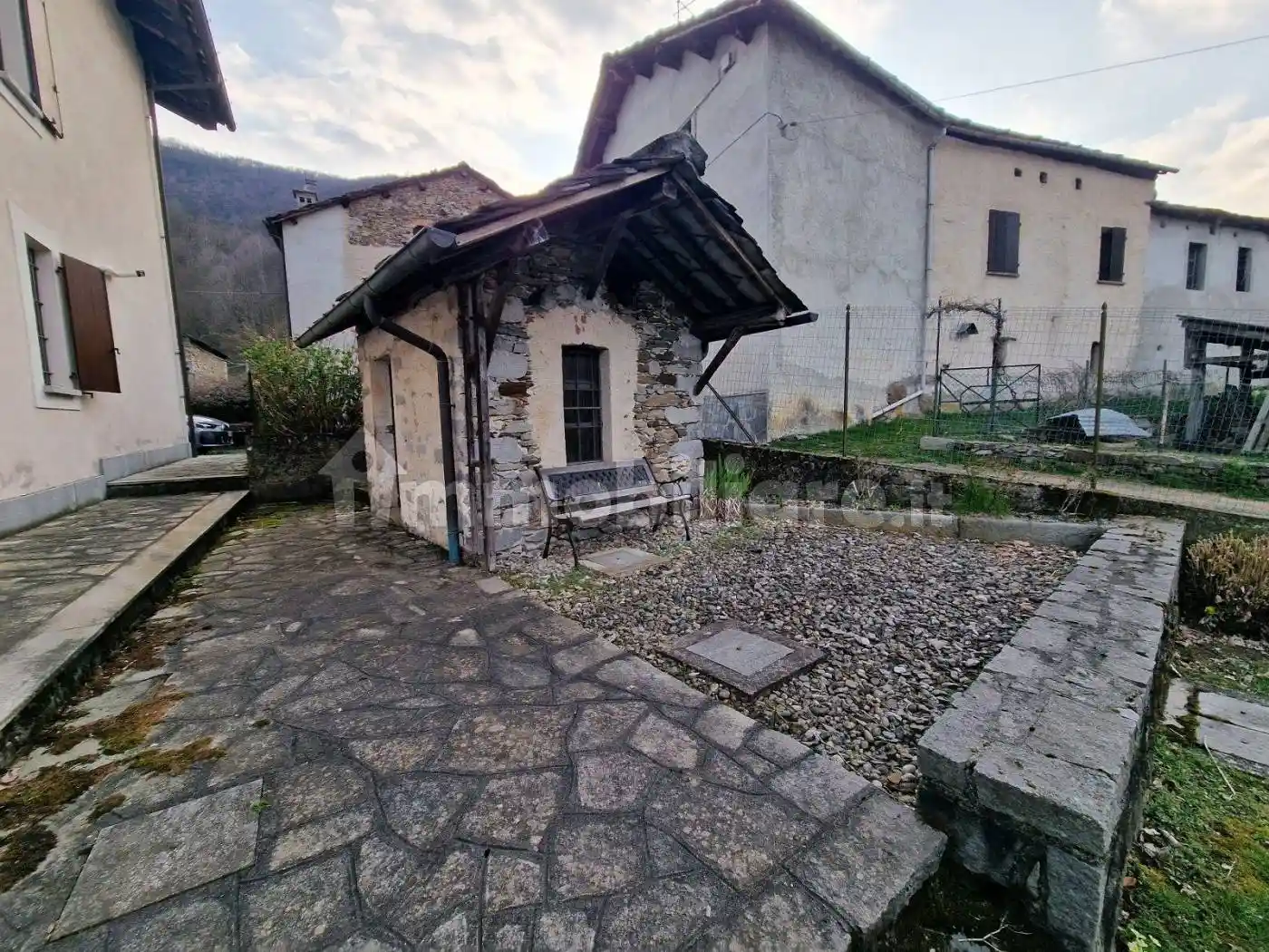 Bilocale vicolo Bertaldo 2, Trausella, Valchiusa - foto 4