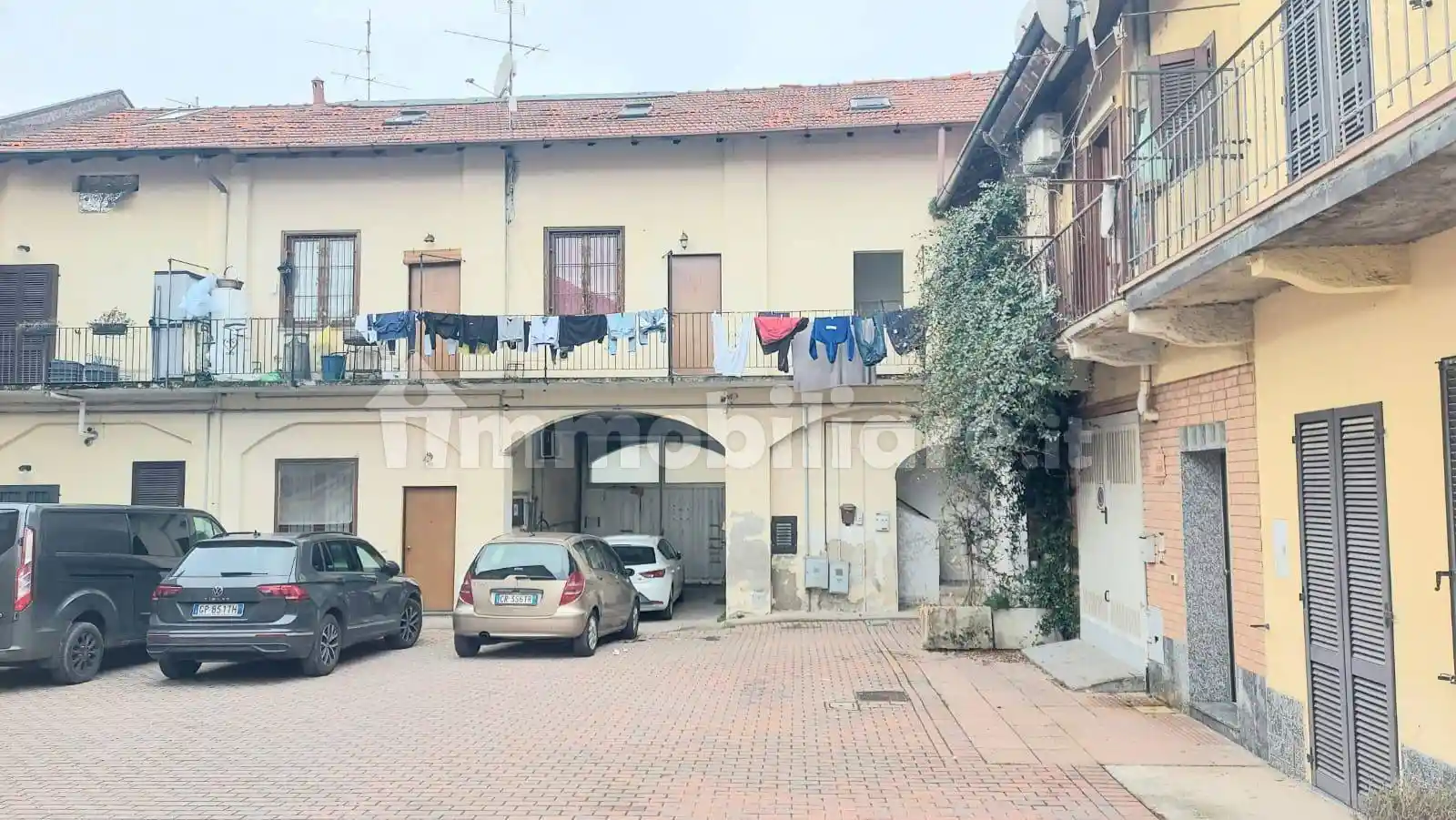 Appartamento in vendita a Rovello Porro