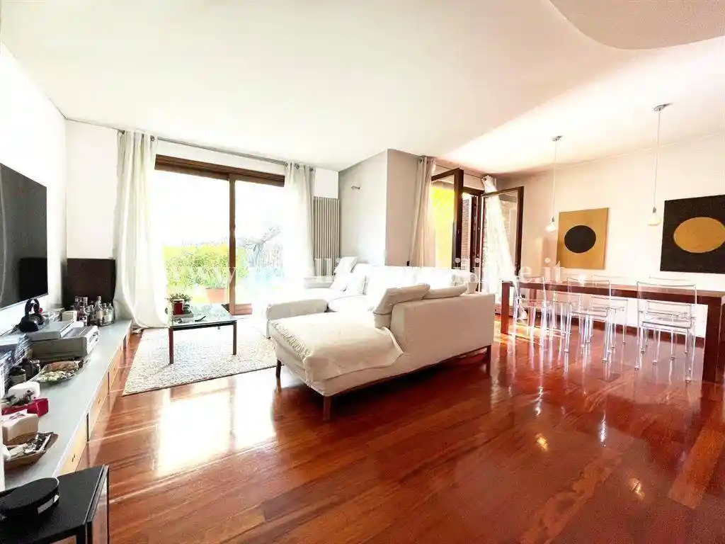 Villa in vendita a Treviolo