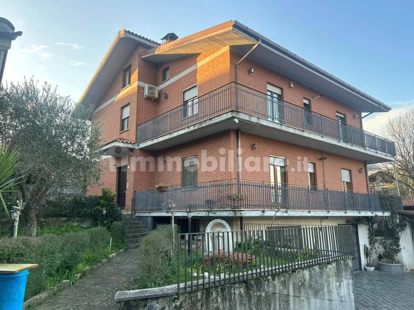 Villa in vendita a Contrada