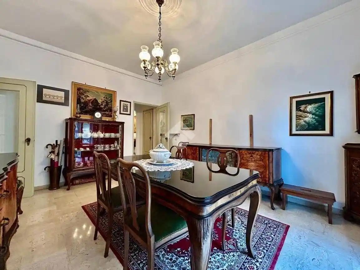 Appartamento in vendita a Genova