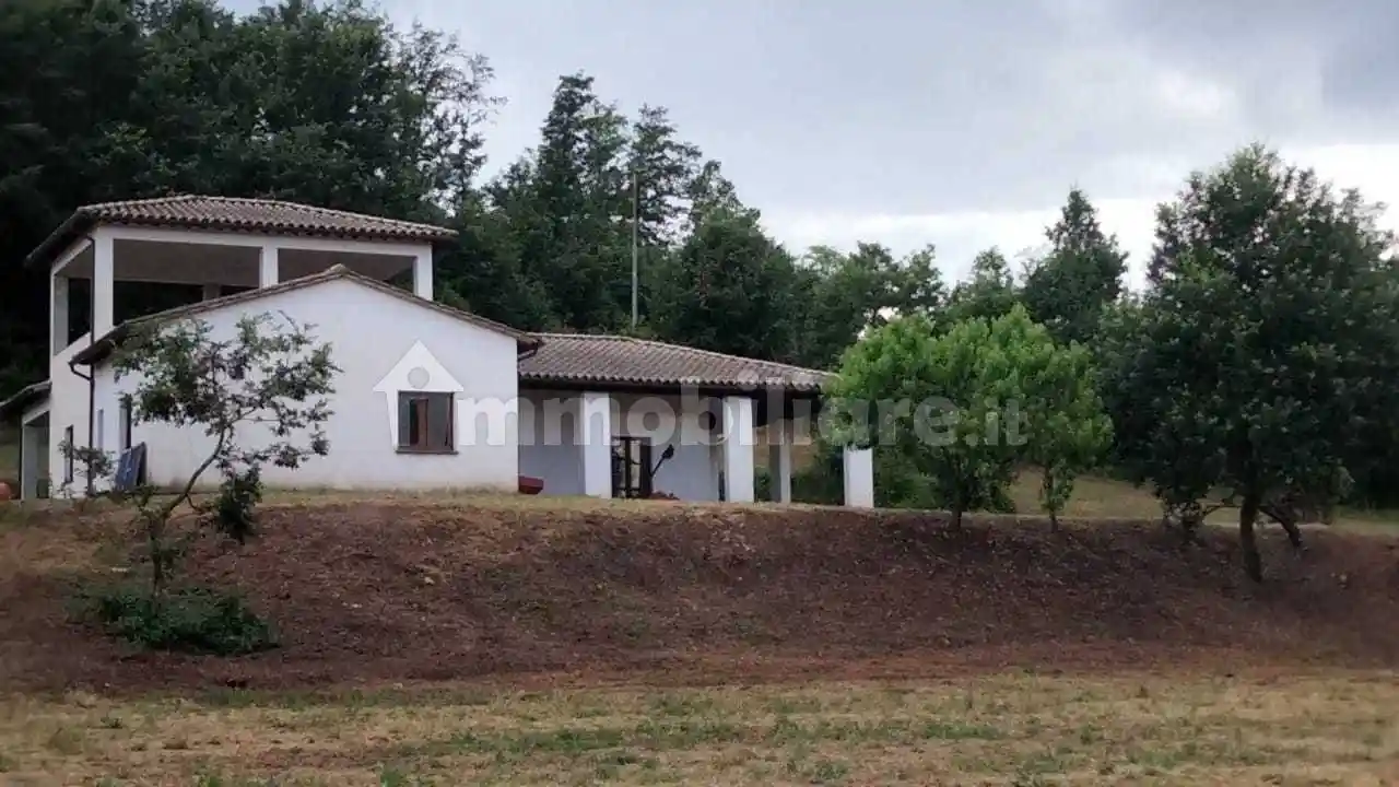 Villa in vendita a Guardea