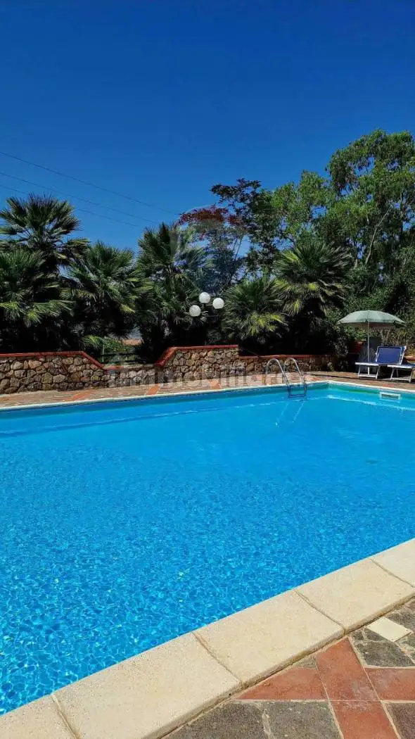 Villa in vendita a Polizzi Generosa