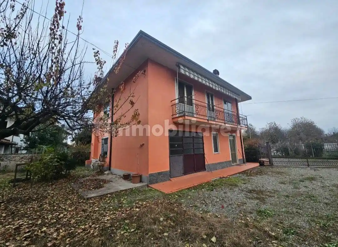 Villa in vendita a Sillavengo