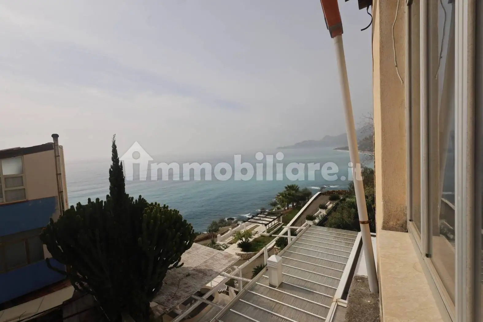 Appartamento in vendita a Sant'Alessio Siculo