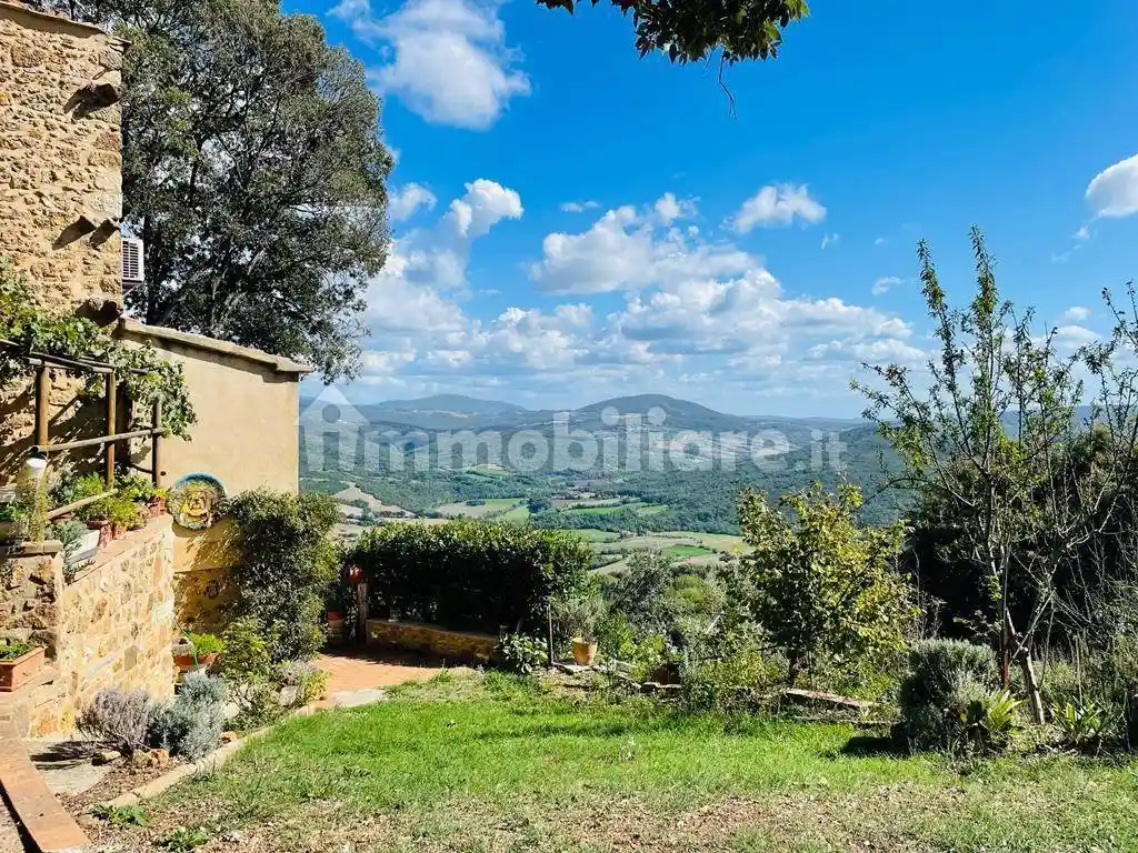 Appartamento in vendita a Montecatini Val di Cecina