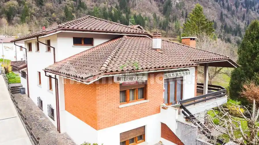 Villa unifamiliare via Giovanni Gortani 10, Centro, Arta Terme - foto 3