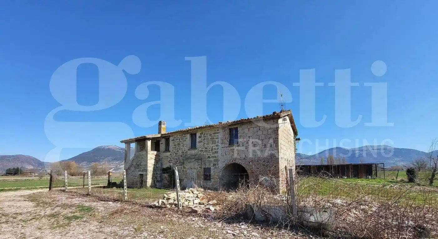 Casa indipendente in vendita a Gubbio