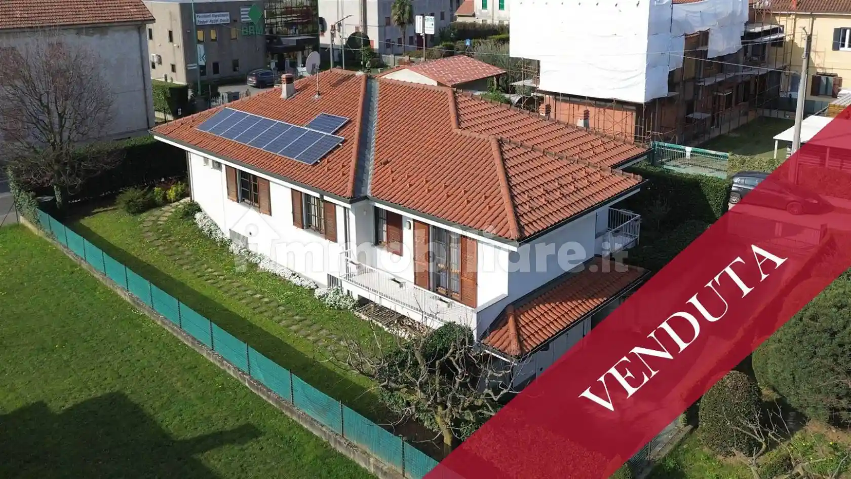 Villa in vendita a Cogliate