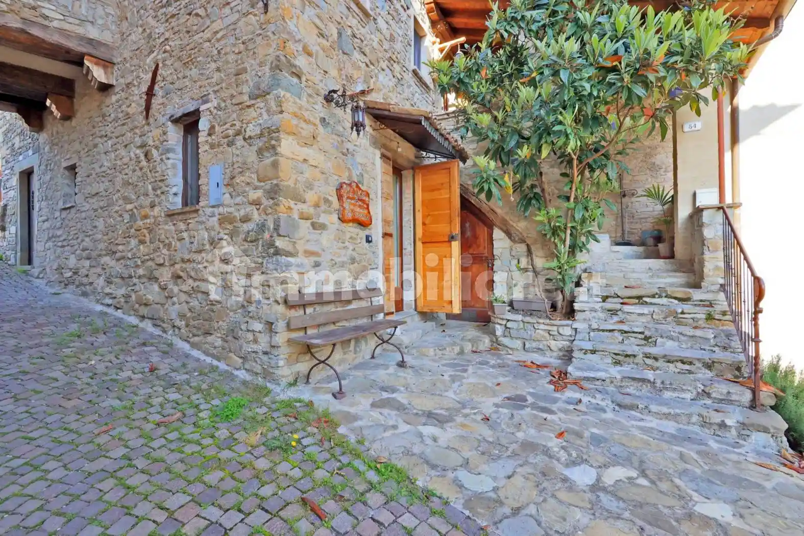 Villa bifamiliare via Cerezzola, Canossa - foto 2