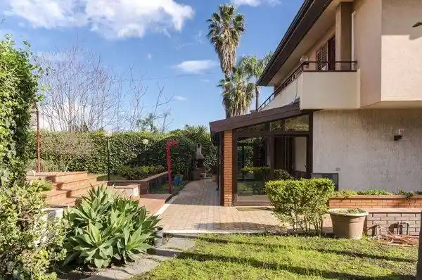 Villa in vendita a San Giovanni la Punta