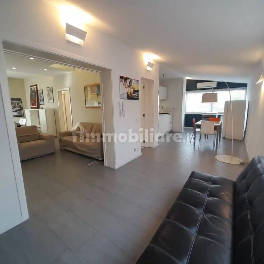 Appartamento in affitto a Aci Castello