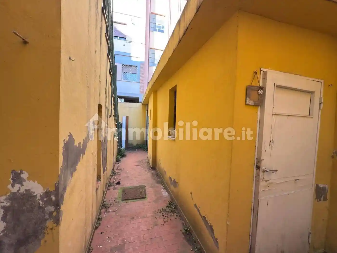 Quadrilocale da ristrutturare, piano terra, Piazza Salotto - Corso Umberto, Pescara - foto 4