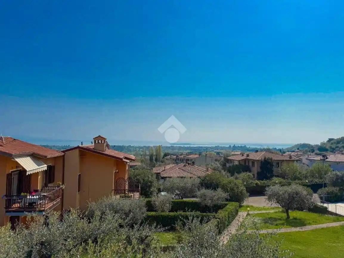 Appartamento in vendita a Soiano del Lago