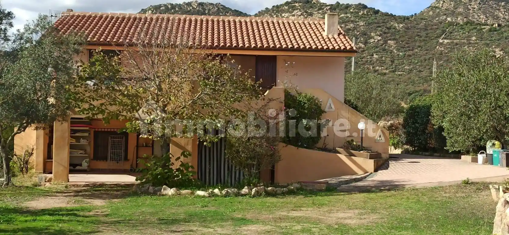 Villa in vendita a San Teodoro