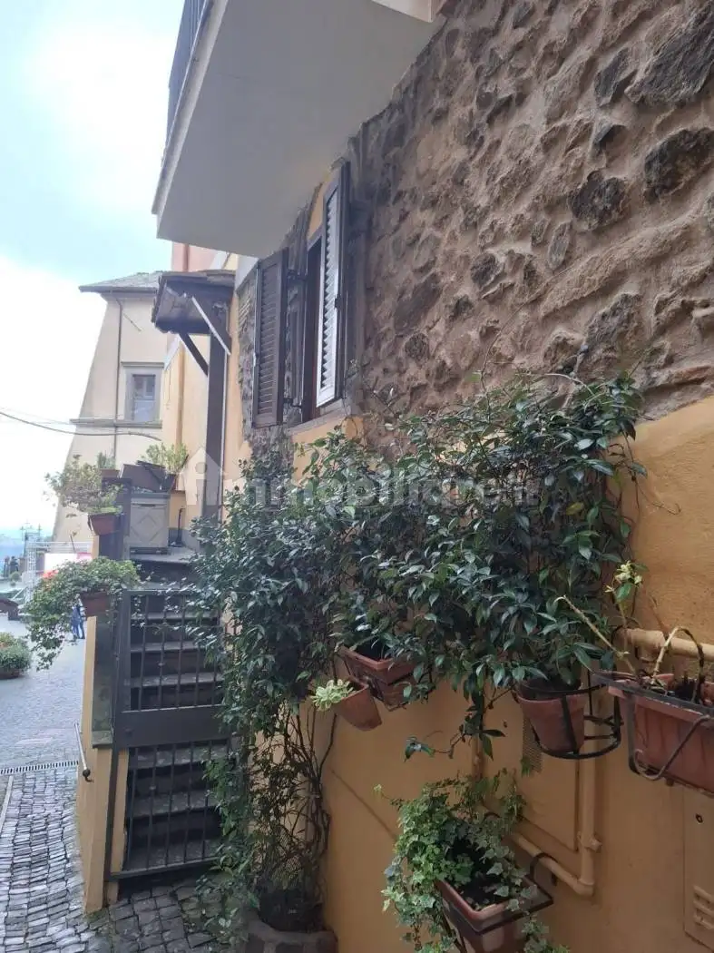 Appartamento in vendita a Nemi