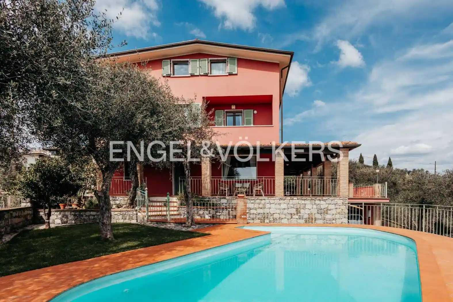 Villa in vendita a Vezzano Ligure