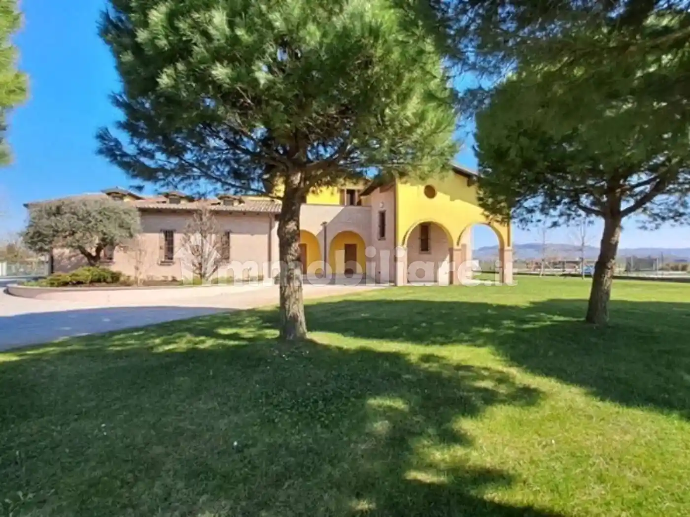 Villa in vendita a Casteggio