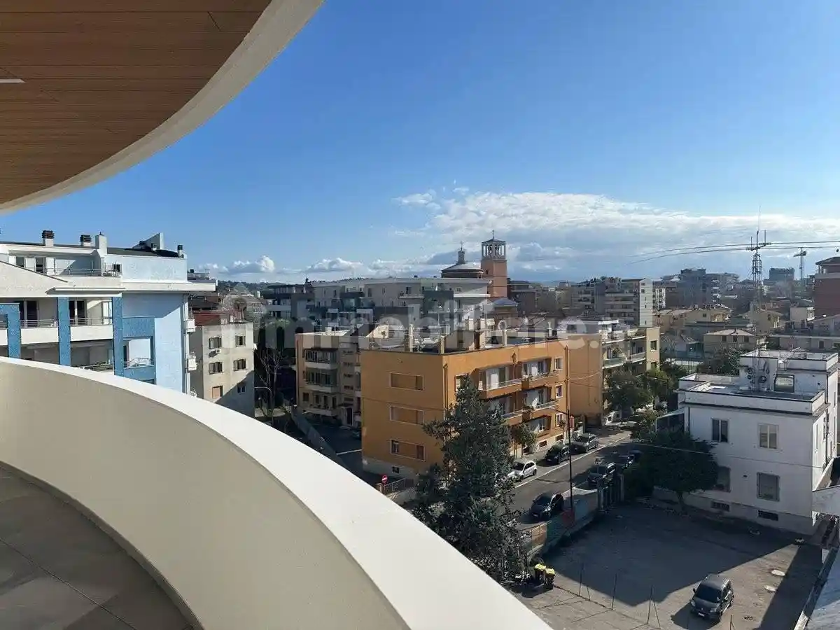 Trilocale viale Amerigo Vespucci, Porto Turistico, Pescara - foto 2