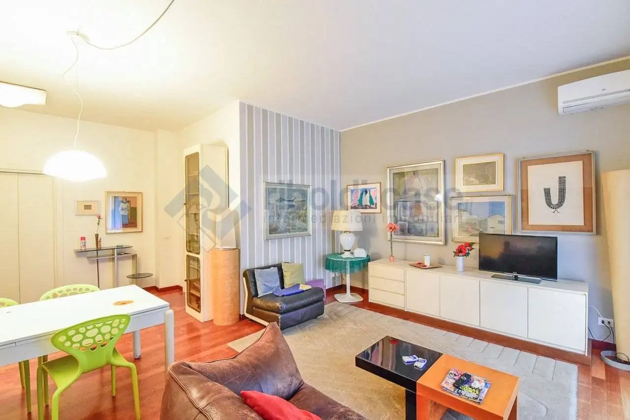 Appartamento in vendita a Seregno