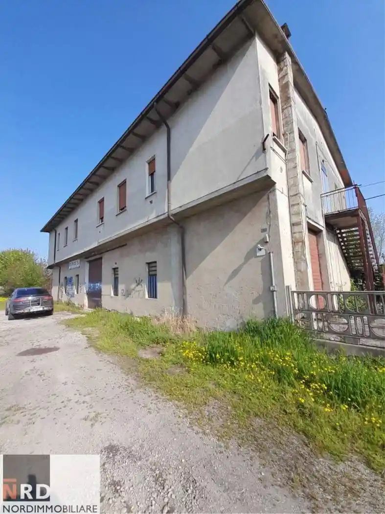 Casa indipendente in vendita a Rodigo