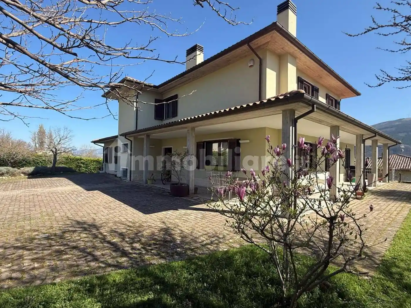 Villa in vendita a Gualdo Tadino