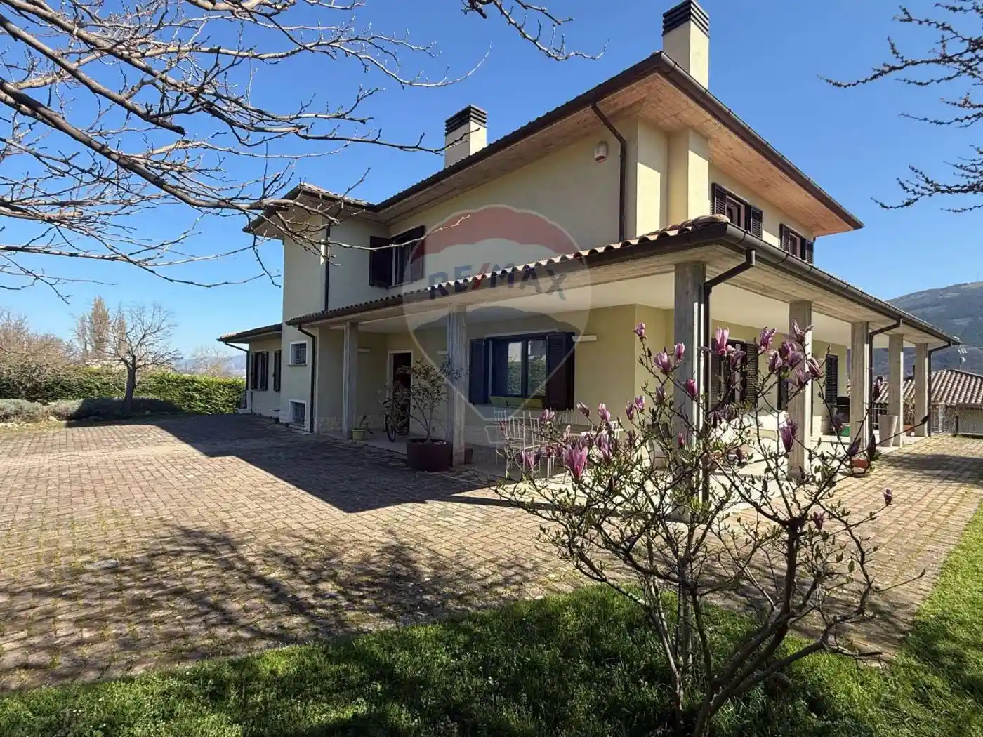 Villa in vendita a Gualdo Tadino