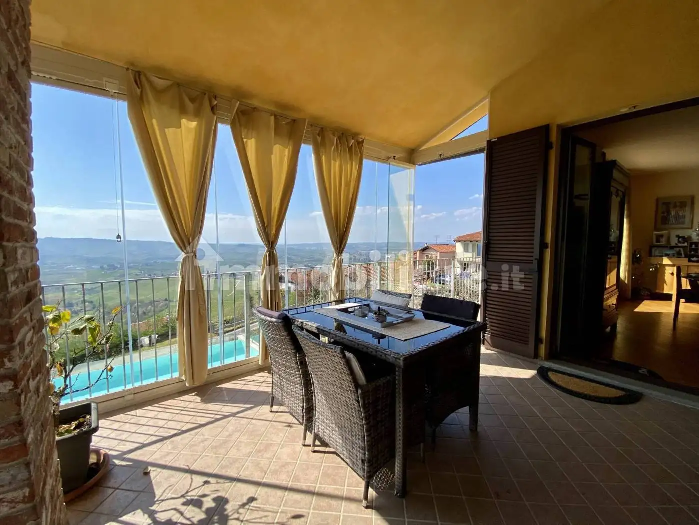 Villa in vendita a Diano d'Alba