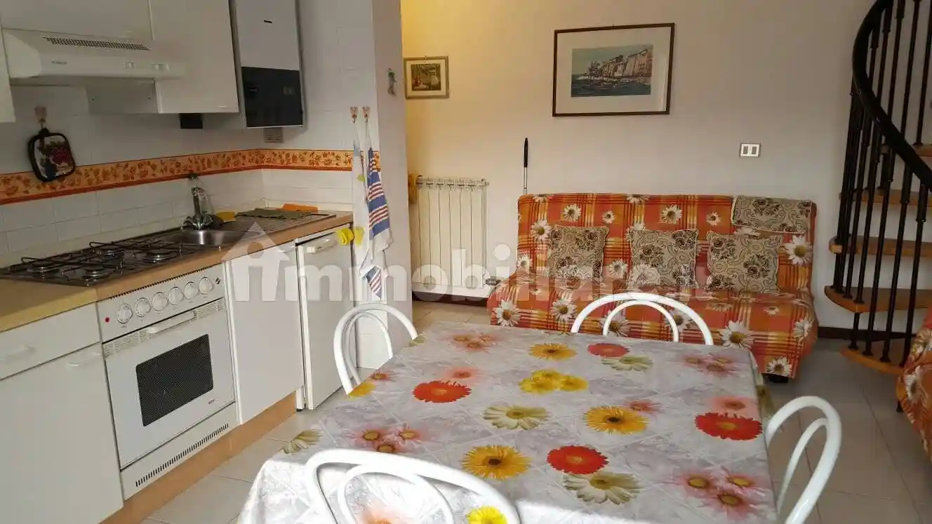 Appartamento in vendita a Ameglia