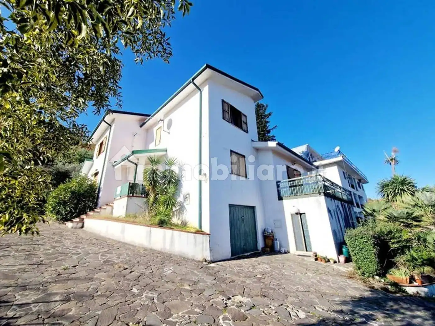 Villa in vendita a Carolei