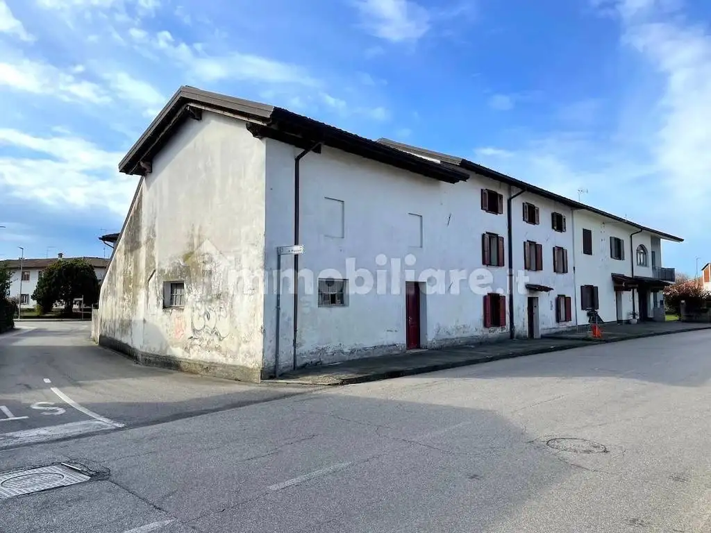 Casa colonica via Genova Cavalleria 31/33, Centro, Aiello del Friuli - foto 5