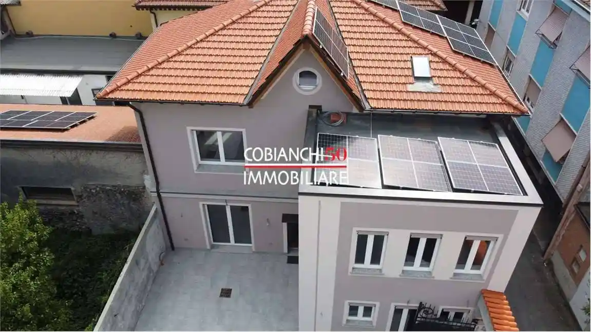 Villa in vendita a Verbania