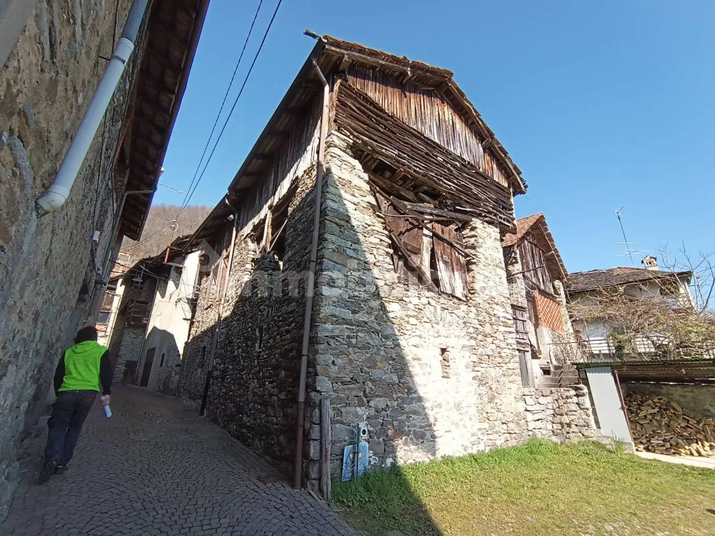 Rustico - Casale in vendita a Arola