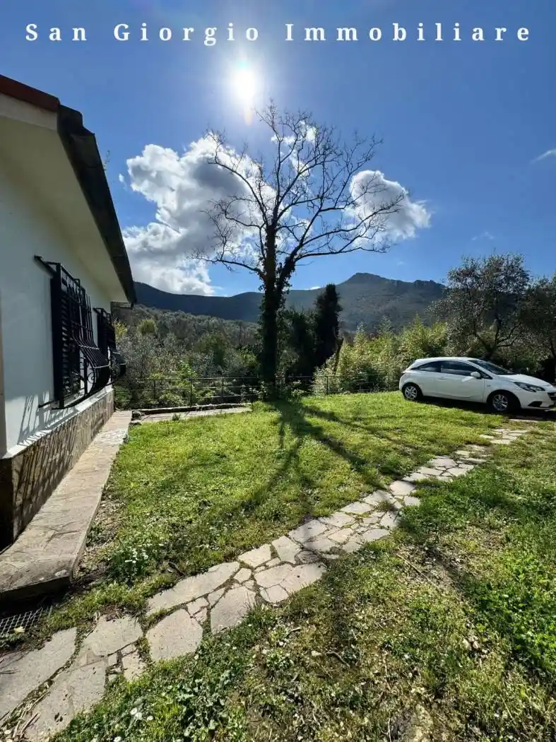 Villa in vendita a Calci