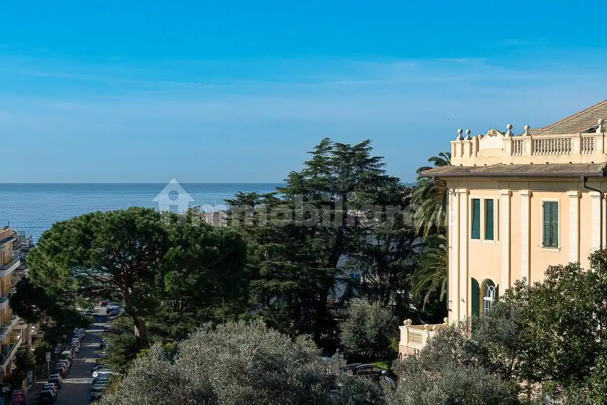 Appartamento in vendita a Genova