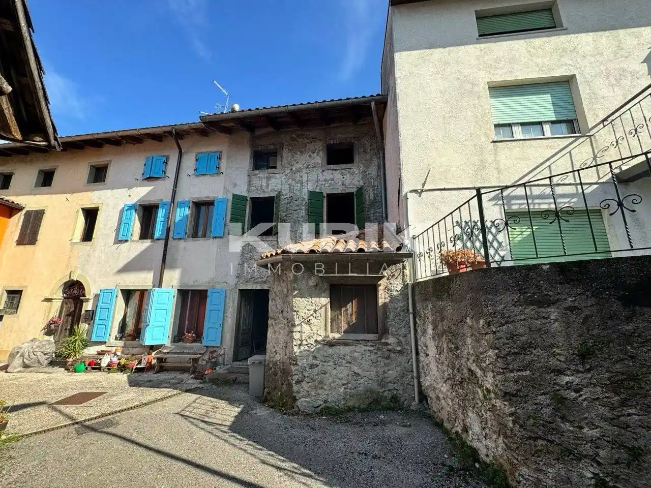 Rustico - Casale in vendita a Tolmezzo