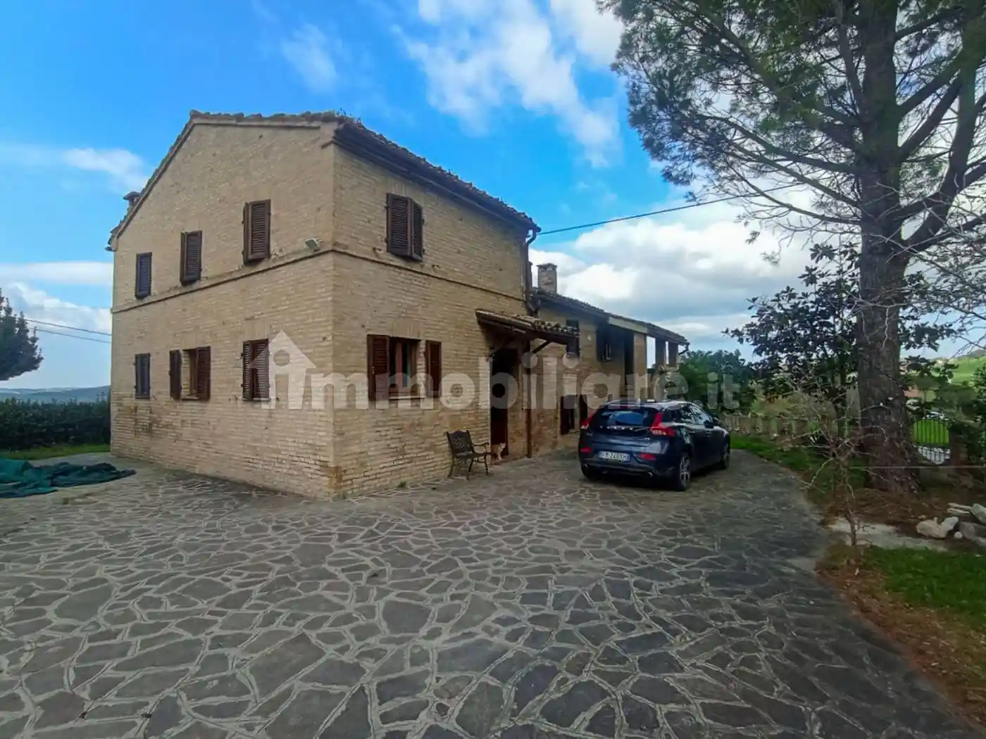 Villa in vendita a Macerata
