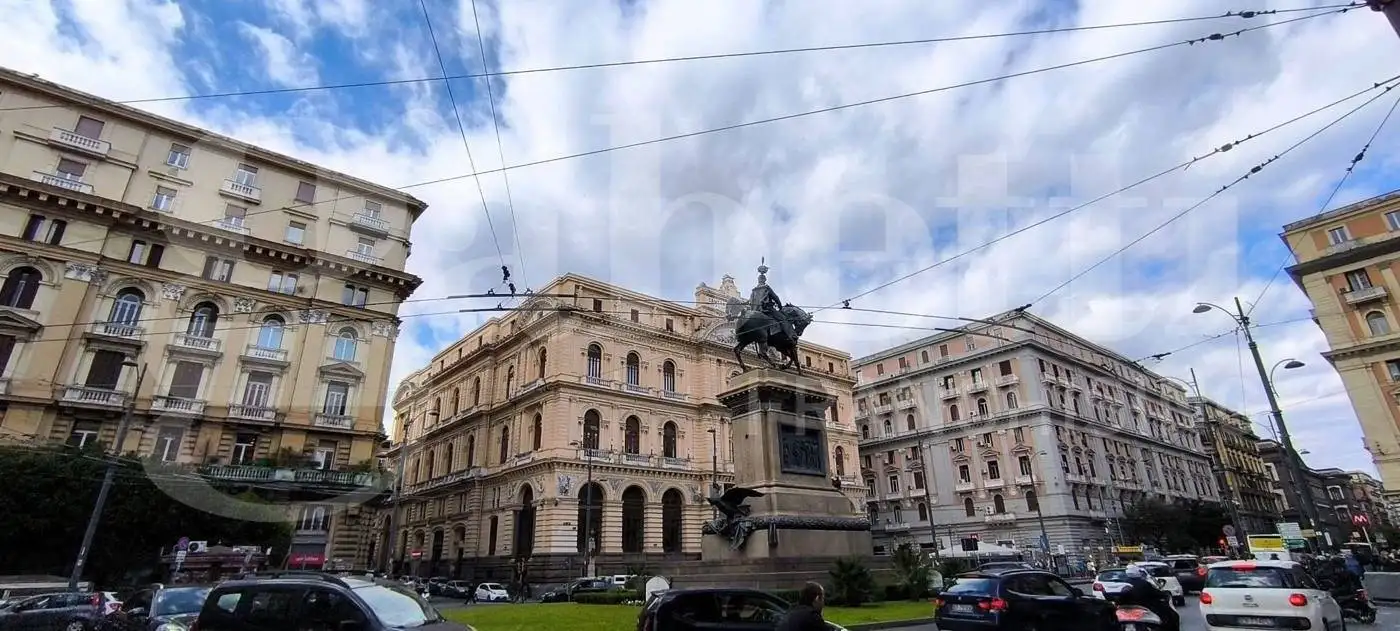Appartamento in vendita a Napoli