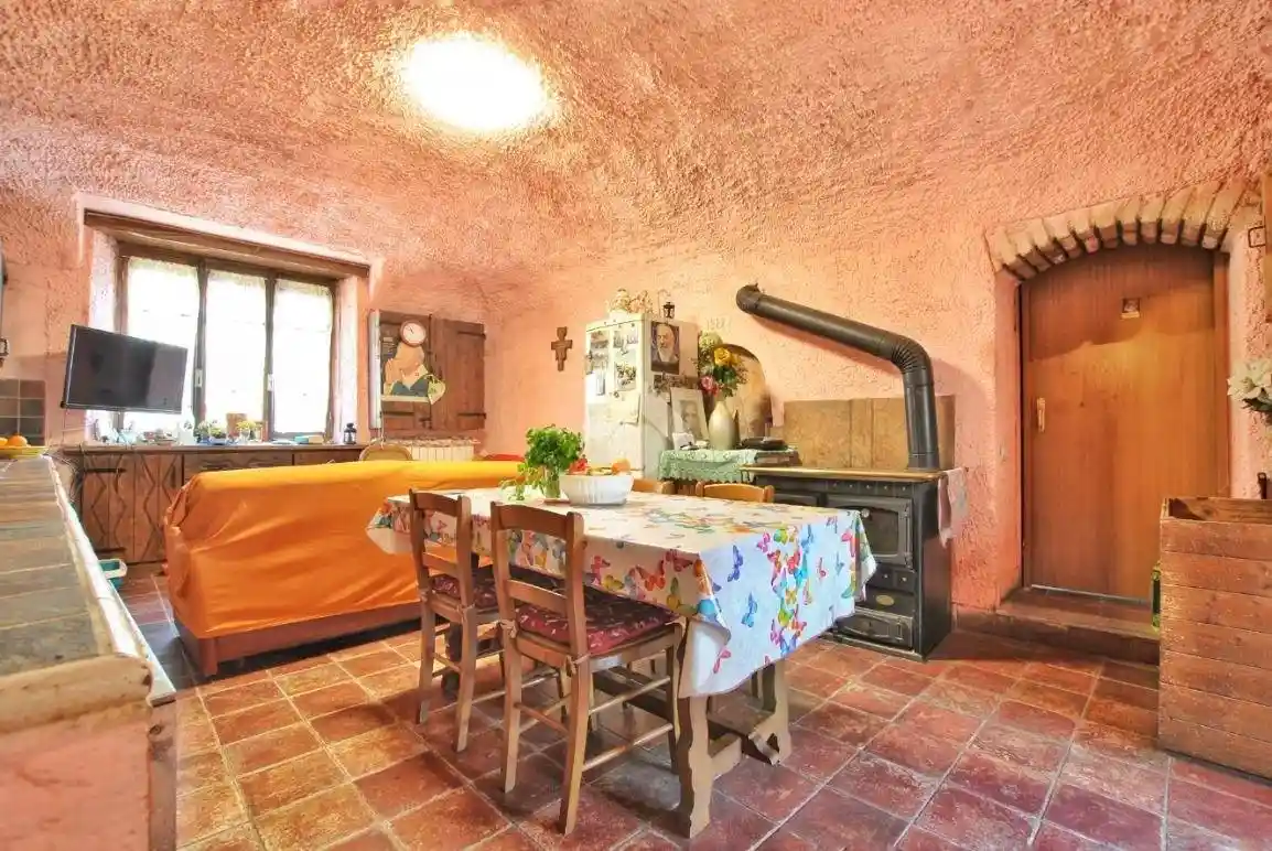 Casa indipendente in vendita a Borgo d'Ale