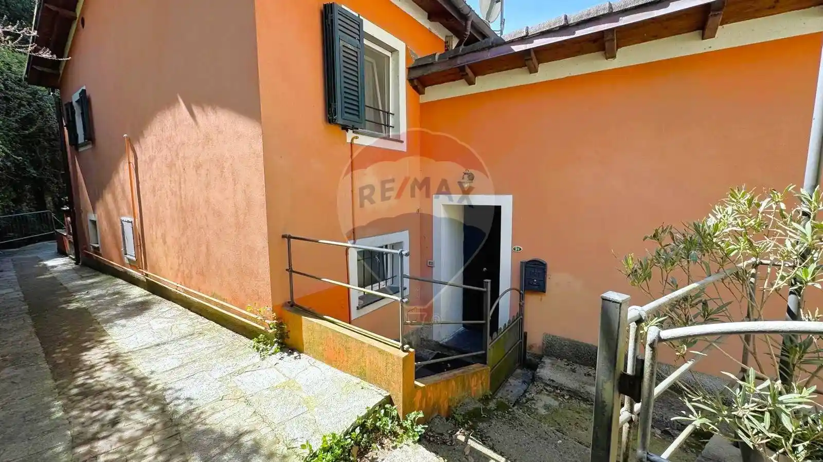 Appartamento in vendita a Avegno