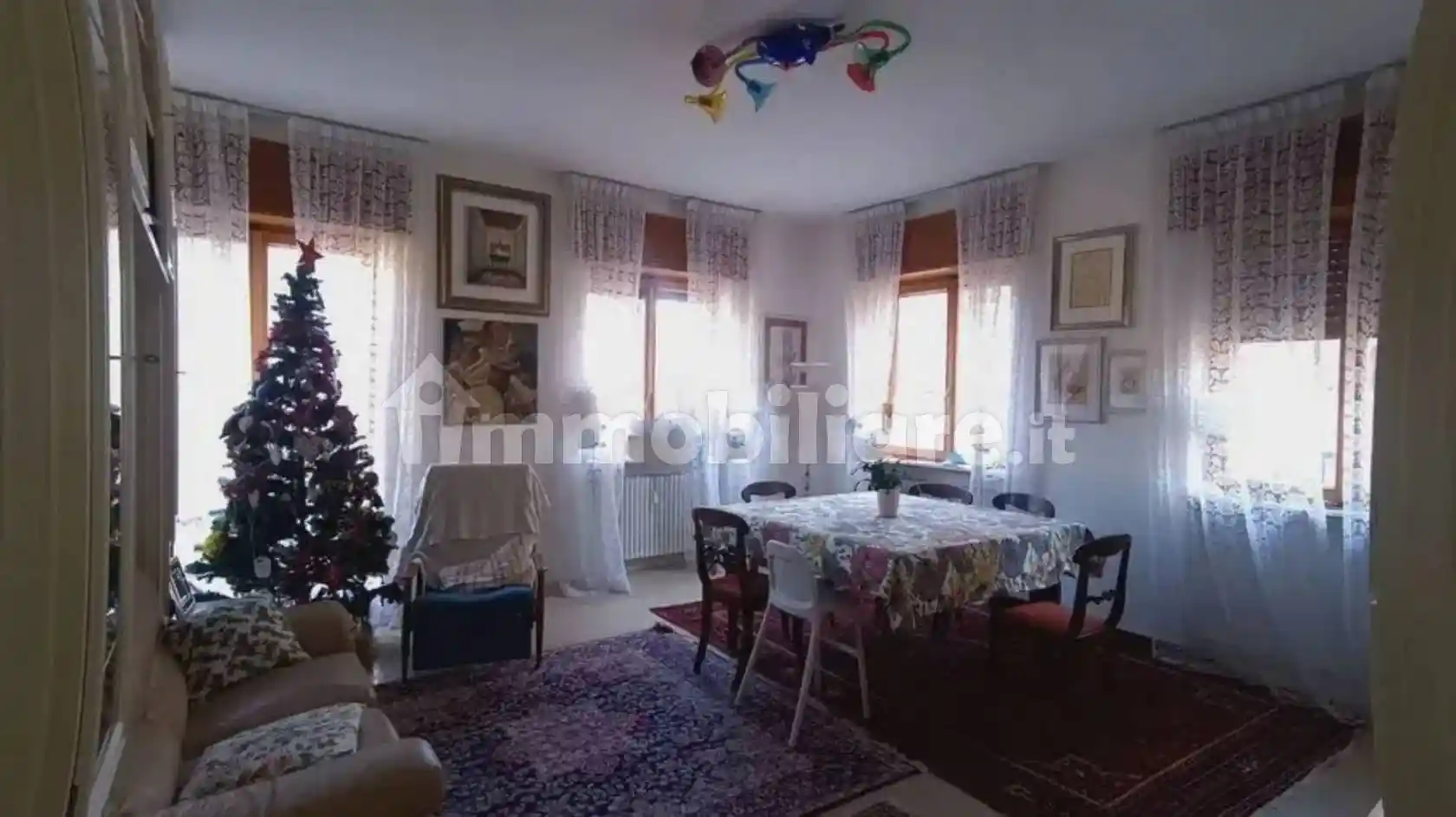 Appartamento in vendita a Piacenza