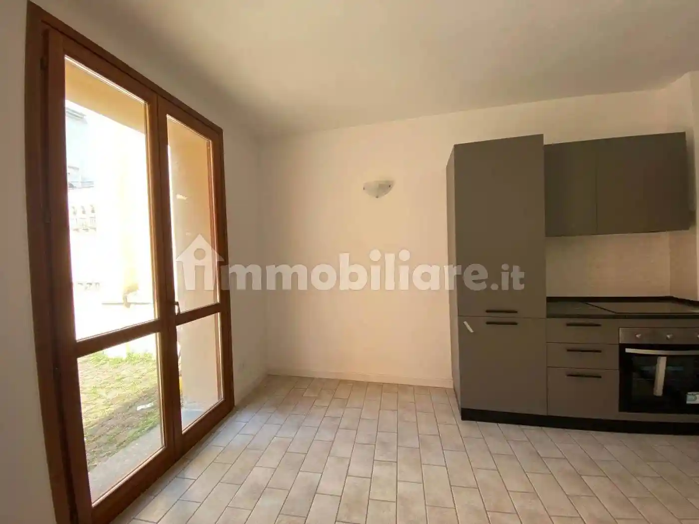 Bilocale ottimo stato, piano terra, Via Colombo, Piacenza - foto 4